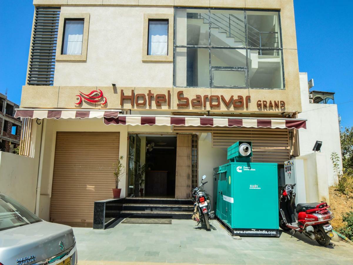 Capital O 35703 Hotel Sarovar Grand Udaipur Esterno foto